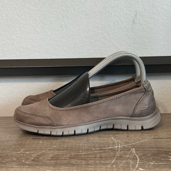 Skechers On The Go Flex Women’s Slip-On Shoes Sneakers Size 7 Brown - Picture 1 of 8
